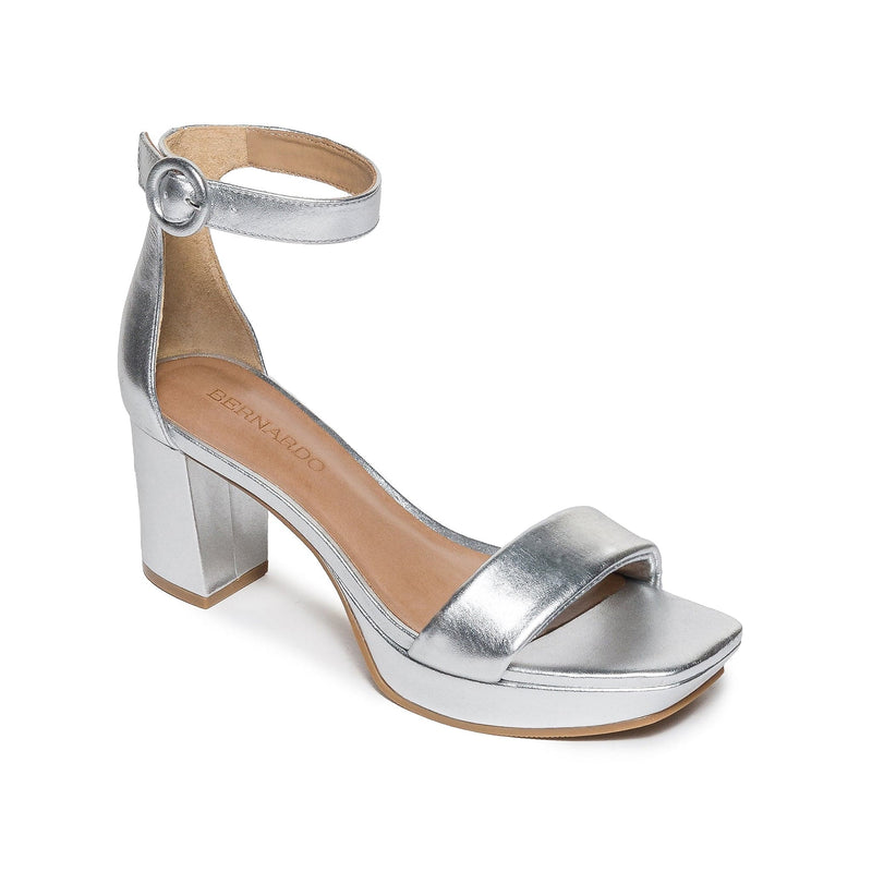 Women Bernardo Carla Platform Sandals Silver | HAF4627VF