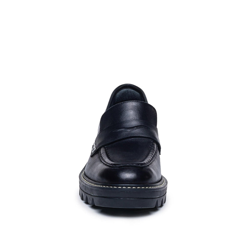 Women Bernardo Chandler Lug-Sole Loafers Black | WYG8598MW