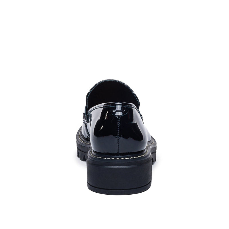 Women Bernardo Chandler Lug-Sole Loafers Black | XNT3553FF