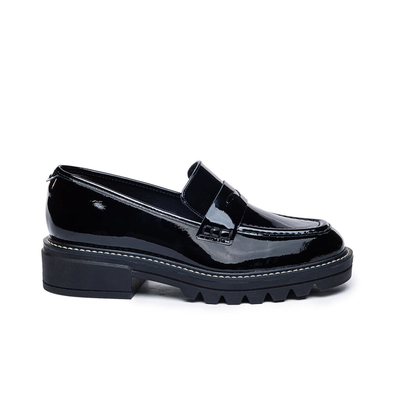 Women Bernardo Chandler Lug-Sole Loafers Black | XNT3553FF