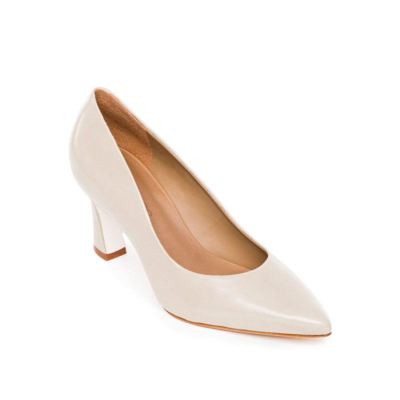 Women Bernardo Faryn Pointed-Toe Pumps White | DHS198IU