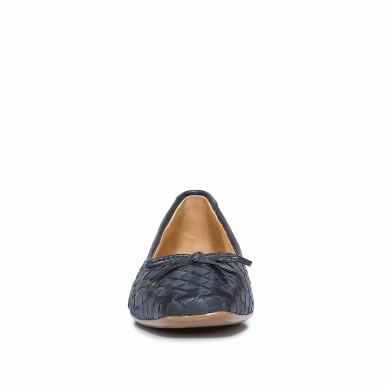 Women Bernardo Gwynn Woven Ballet Flats Navy | VVI6255UD