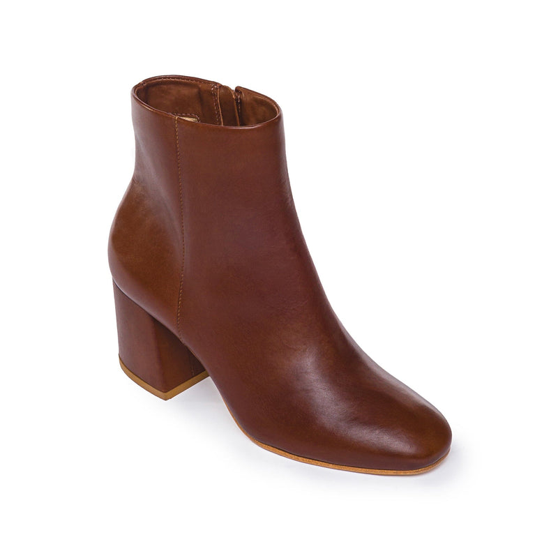 Women Bernardo Nola Ankle Boots Chocolate | UTR6979GG