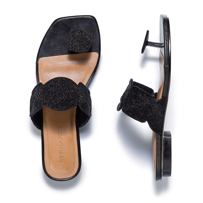 Women Bernardo Palermo Flat Sandals Black | NCH10053GP