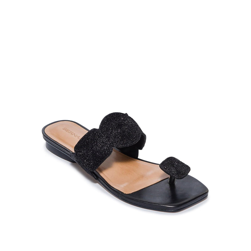 Women Bernardo Palermo Flat Sandals Black | NCH10053GP