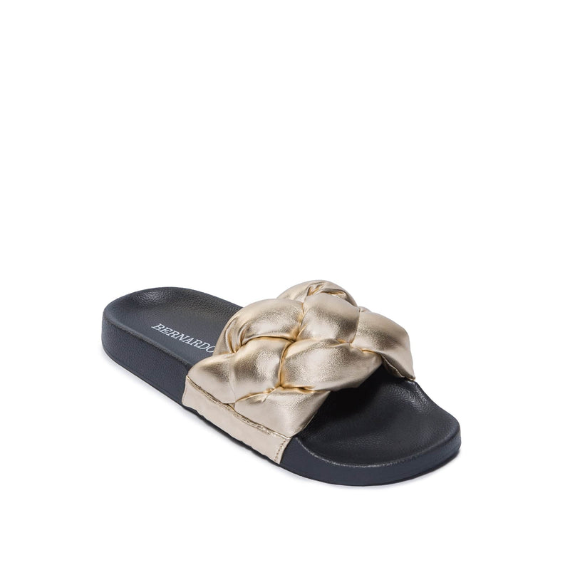 Women Bernardo Rylee Pool Slide Sandals Gold | DCH2936CP